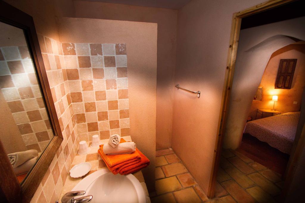 La Colombiere Du Chateau Saint-Laurent-du-Verdon Habitación foto
